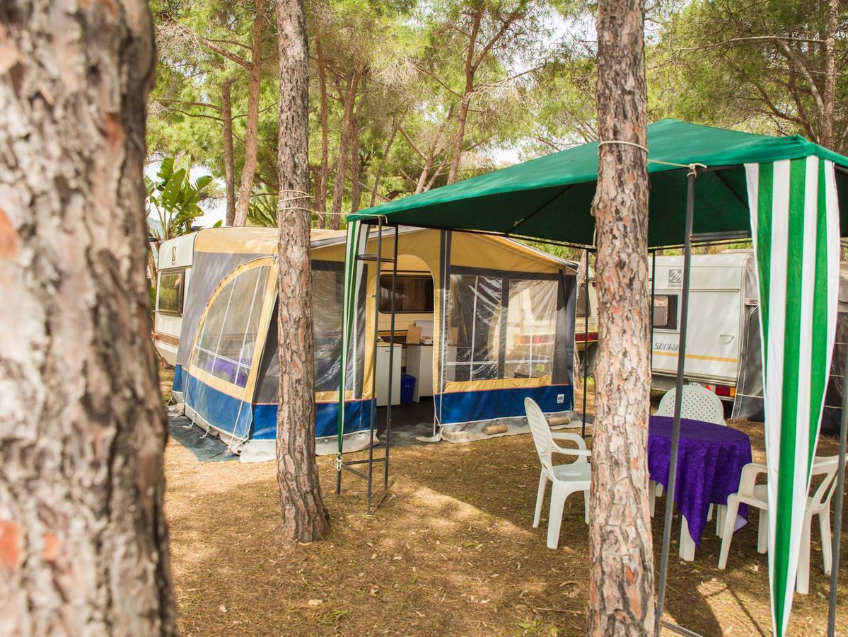 Отель Camping Cala D'Ostia Пула Экстерьер фото